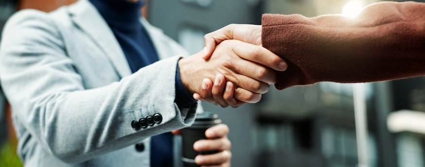 A client is meeting with a lawyer to discuss filing a Los Angeles Cartiva implant lawsuit.